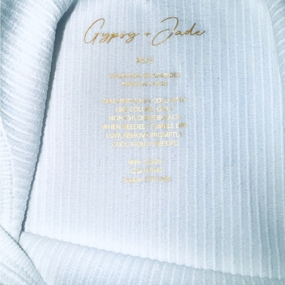 NWOT Gypsy and Jade Elegant White Ribbed Bodysuit Size XS/S - Picture 2 of 5